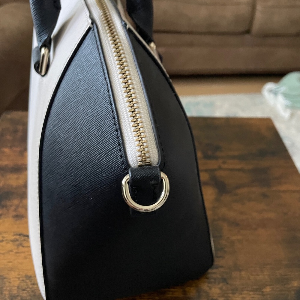 Black and White Structured Satchel with Sleek Design